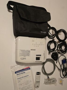Epson White Projector with Carry Case and Cables